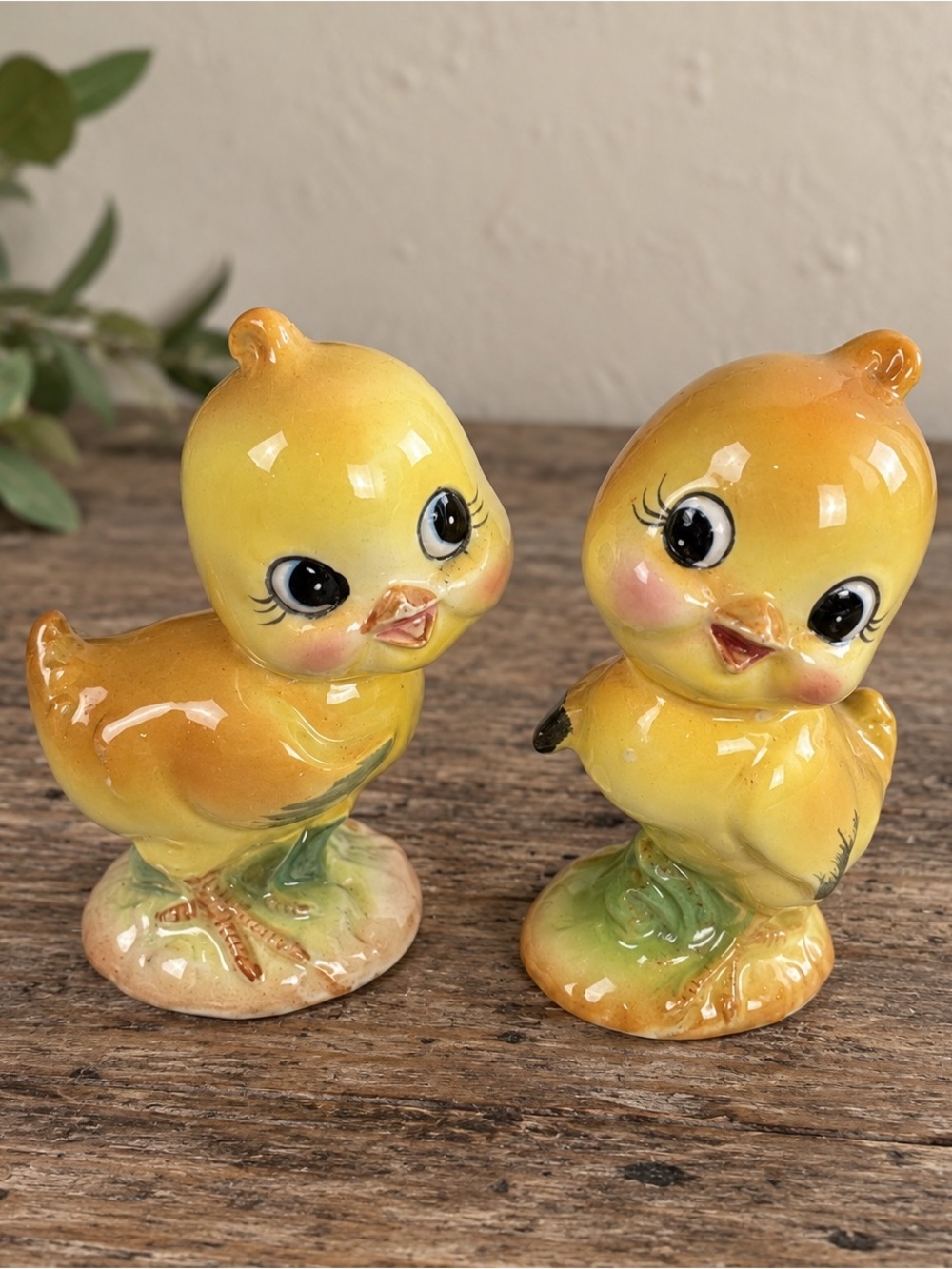 Vintage 1950s Norcrest Yellow Bird Salt & Pepper Shakers Anthropomorphic Ceramic